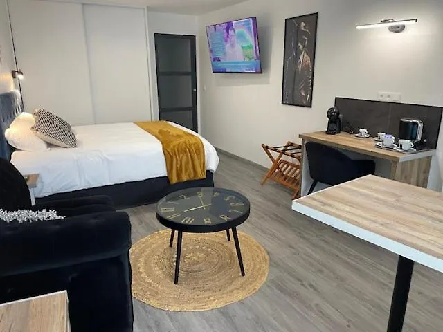 Apartment Studio269 *